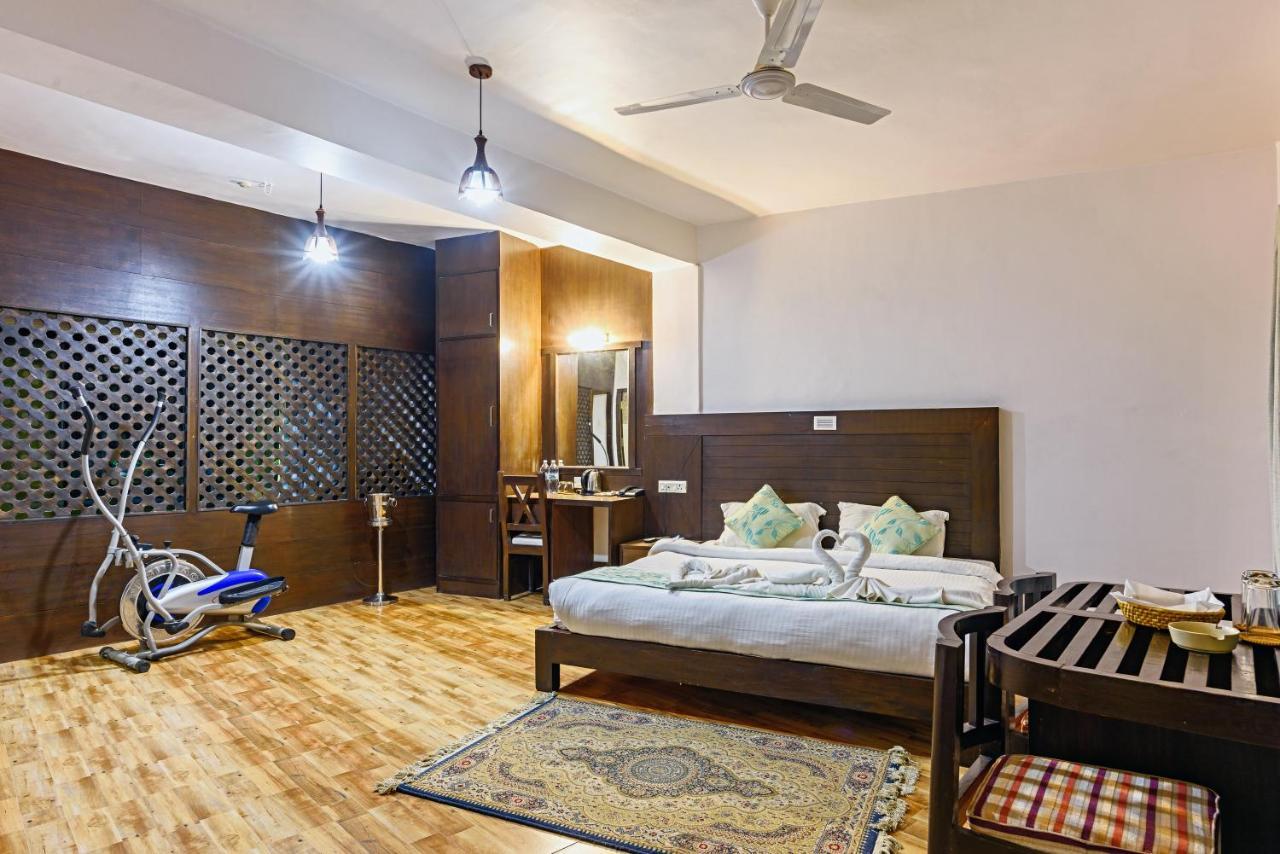 Hotel Jal Mahal Pokhara Eksteriør billede